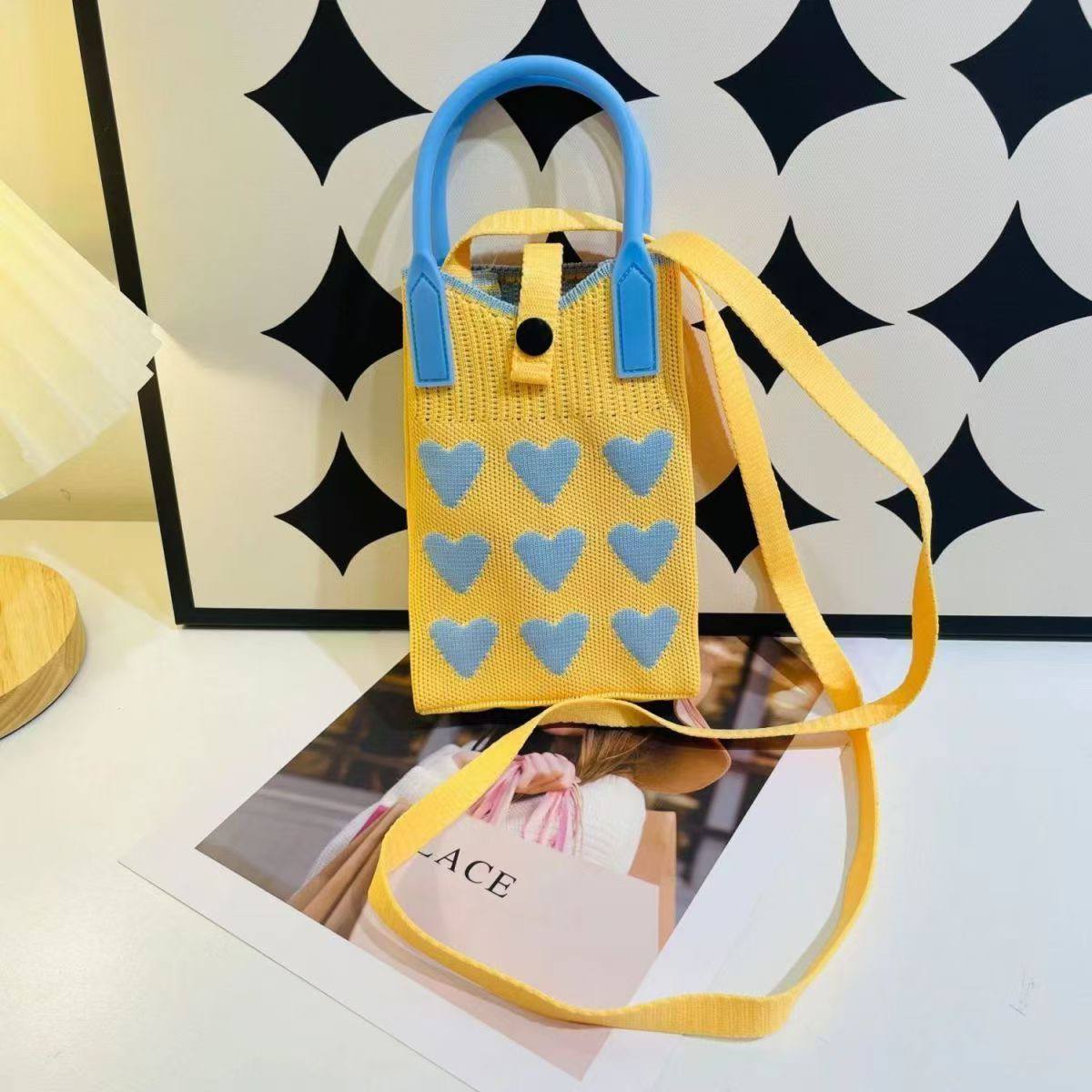 Heart Knit Mini Tote Bag - Image 9