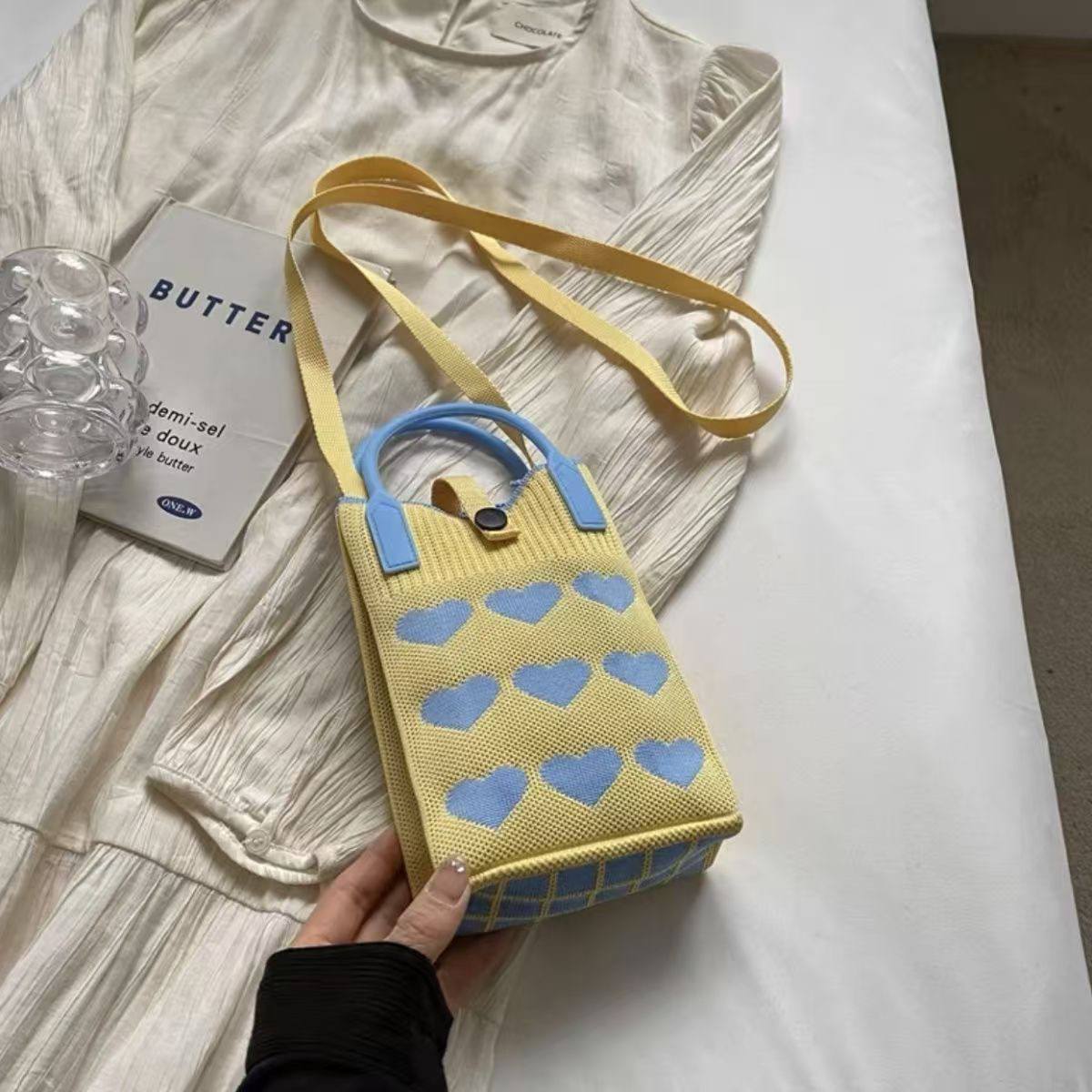 Heart Knit Mini Tote Bag - Image 5