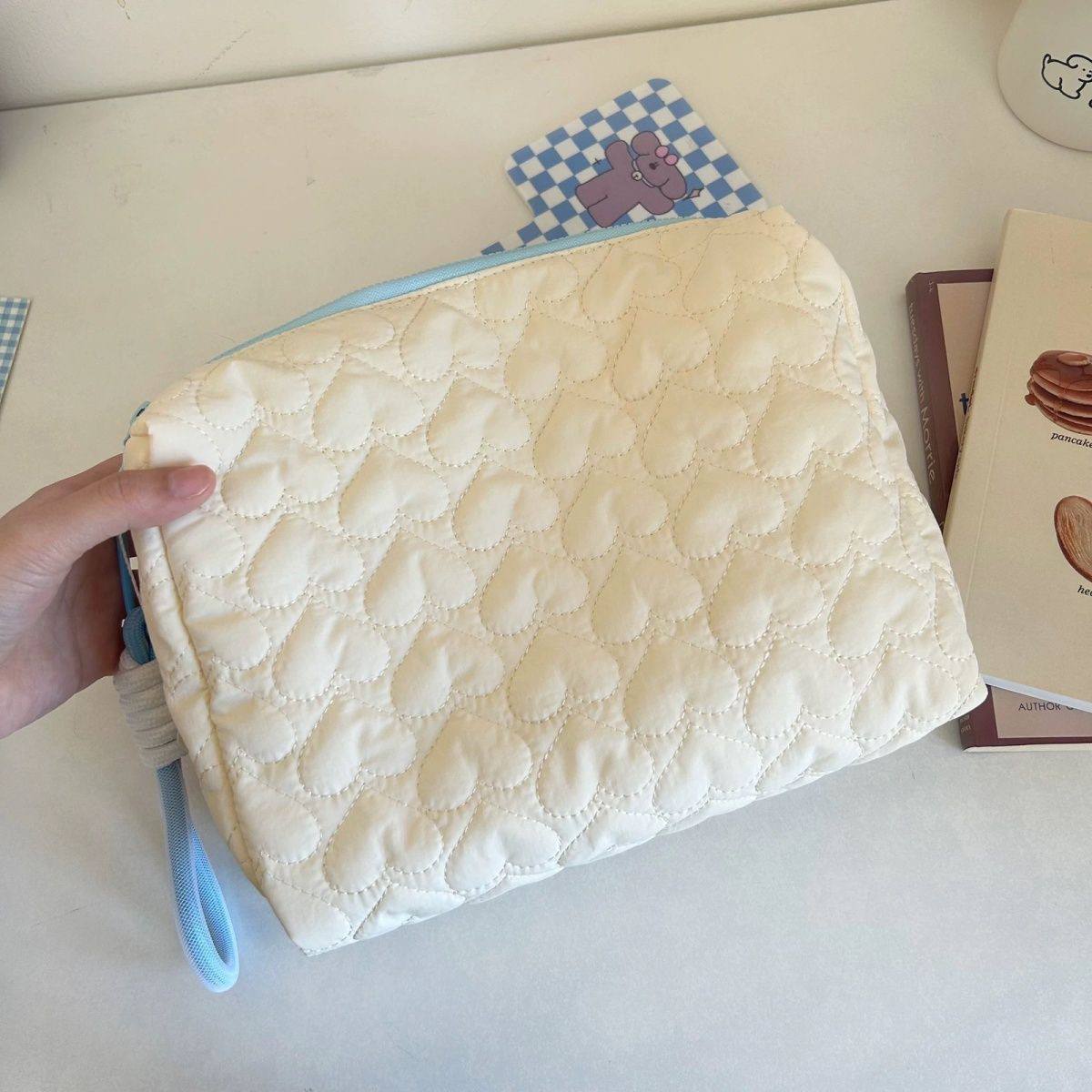 Quilted Large-Capacity Pouch | 大容量收纳化妆包 - Image 4